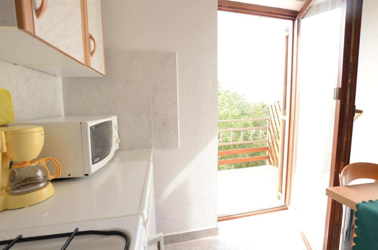 Apartments Josip Pavicini Bagian luar foto